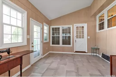 1002 Eglon Court, Merrick, NY 11566 - Photo 9