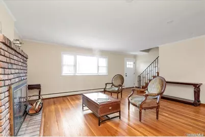 1002 Eglon Court, Merrick, NY 11566 - Photo 5