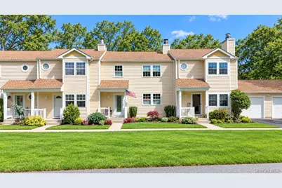 2 Adams Commons, Yaphank, NY 11980 - Photo 3