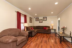 12 Kingston St, Elmont, NY 11003 - Photo 5