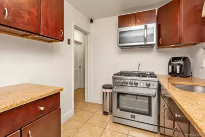 12 Kingston Street, Elmont, NY 11003 - Photo 9
