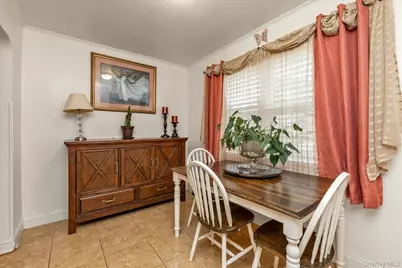 12 Kingston Street, Elmont, NY 11003 - Photo 7