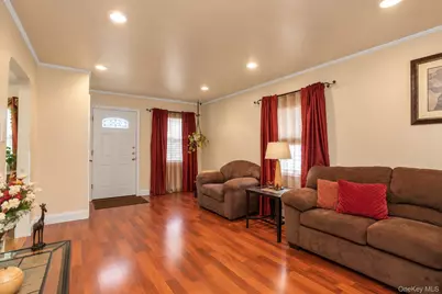 12 Kingston Street, Elmont, NY 11003 - Photo 3