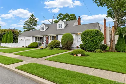 99 Harmony Drive, Massapequa Park, NY 11762 - Photo 3