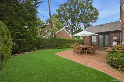 119 Somerset Avenue, Garden City, NY 11530 - Photo 21