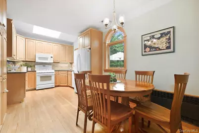 119 Somerset Avenue, Garden City, NY 11530 - Photo 9
