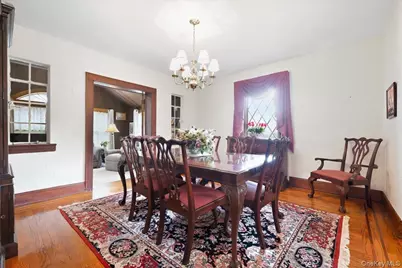 119 Somerset Avenue, Garden City, NY 11530 - Photo 5