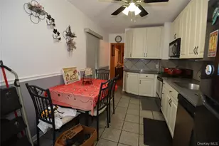 7 S Bay Ave, Freeport, NY 11520 - Photo 19