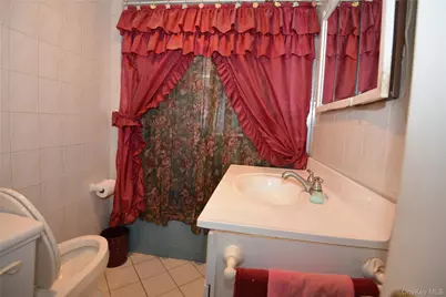 7 S Bay Avenue, Freeport, NY 11520 - Photo 21