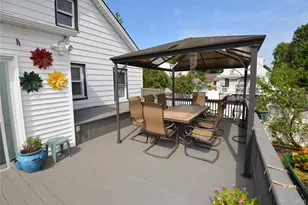 7 S Bay Ave, Freeport, NY 11520 - Photo 7