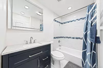833 N Fulton Avenue, Lindenhurst, NY 11757 - Photo 17