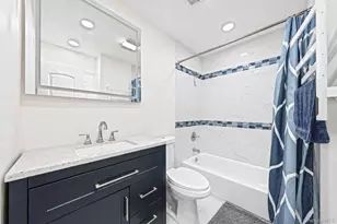 833 N Fulton Ave, Lindenhurst, NY 11757 - Photo 17