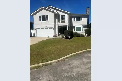 5 Vivona Court, Bayville, NY 11709 - Photo 1