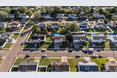 113 N Lewis Avenue, Lindenhurst, NY 11757 - Photo 39