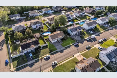 113 N Lewis Avenue, Lindenhurst, NY 11757 - Photo 37