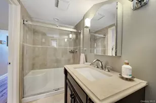 113 N Lewis Ave, Lindenhurst, NY 11757 - Photo 29
