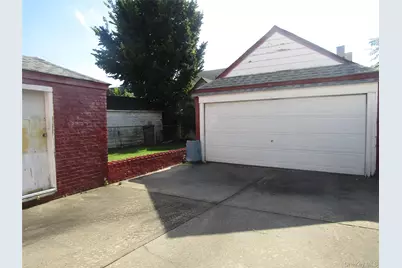 [Address not provided], Jamaica, NY 11434 - Photo 5