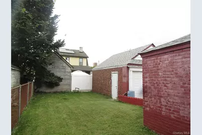 [Address not provided], Jamaica, NY 11434 - Photo 9