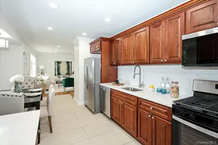 21 Dewey Rd, Commack, NY 11725 - Photo 11