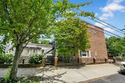 2521 Hollers Avenue, Bronx, NY 10475 - Photo 31