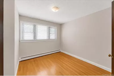 2521 Hollers Avenue, Bronx, NY 10475 - Photo 27