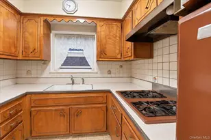 1512 Stadium Ave, Bronx, NY 10465 - Photo 17