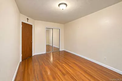 1512 Stadium Avenue, Bronx, NY 10465 - Photo 25