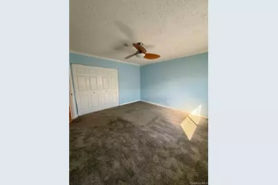 56 Pointe Cir S, Coram, NY 11727 - Photo 11