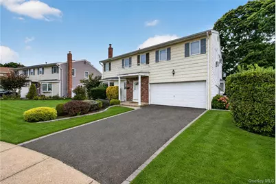 15 Country Court, Hicksville, NY 11801 - Photo 3