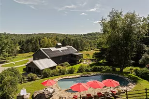 823 N Quaker Hill Rd, Pawling, NY 12564 - Photo 3