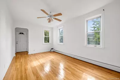 1609 Colden Avenue, Bronx, NY 10462 - Photo 3