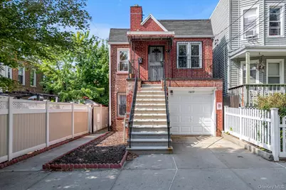 1609 Colden Avenue, Bronx, NY 10462 - Photo 1