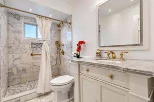 561 Parker Ave, Levittown, NY 11756 - Photo 11