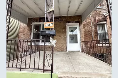 247 E 26th Street, Brooklyn, NY 11226 - Photo 3