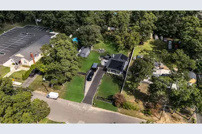 154 W End Avenue, Shirley, NY 11967 - Photo 37