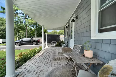 154 W End Avenue, Shirley, NY 11967 - Photo 5