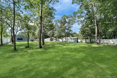 154 W End Avenue, Shirley, NY 11967 - Photo 47