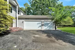 75 Whiskey Rd, Coram, NY 11727 - Photo 5