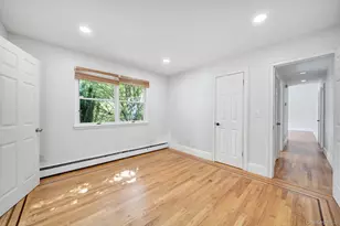 75 Whiskey Rd, Coram, NY 11727 - Photo 17