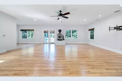 75 Whiskey Road, Coram, NY 11727 - Photo 7