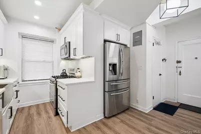 178 Garth Road #TL, Scarsdale, NY 10583 - Photo 3