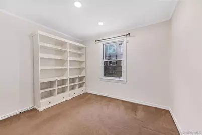 24 Edwards Street #1G, Roslyn Heights, NY 11577 - Photo 13