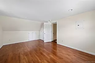 120 Evelyn Ave, Westbury, NY 11590 - Photo 11