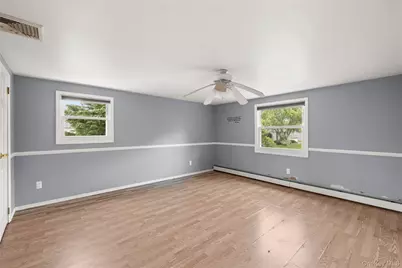 20 Hilltop Drive, Mount Sinai, NY 11766 - Photo 17
