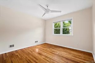 65 Sherwood Dr, Larchmont, NY 10538 - Photo 11