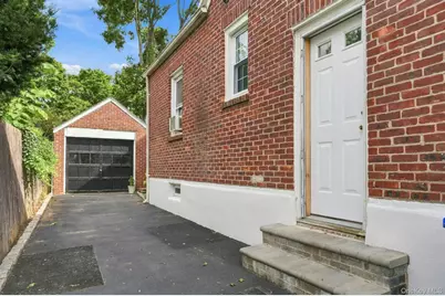 116 Wyman Avenue, Huntington Station, NY 11746 - Photo 33