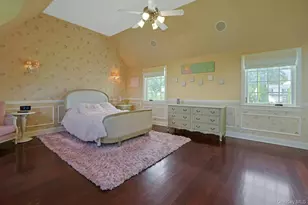 77 Deerhurst Rd, Scarsdale, NY 10583 - Photo 23
