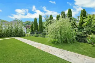 77 Deerhurst Rd, Scarsdale, NY 10583 - Photo 5