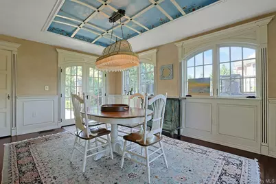 77 Deerhurst Road, Scarsdale, NY 10583 - Photo 19