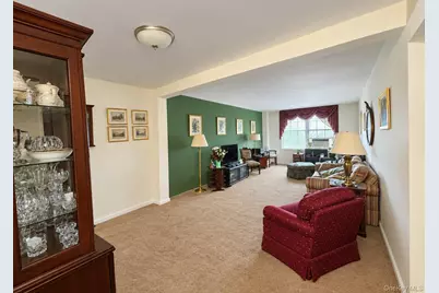 60-11 Broadway #6U, Woodside, NY 11377 - Photo 7